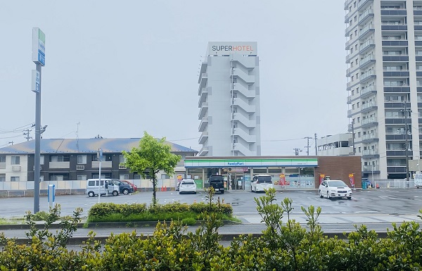 スーパーホテル美田園外観