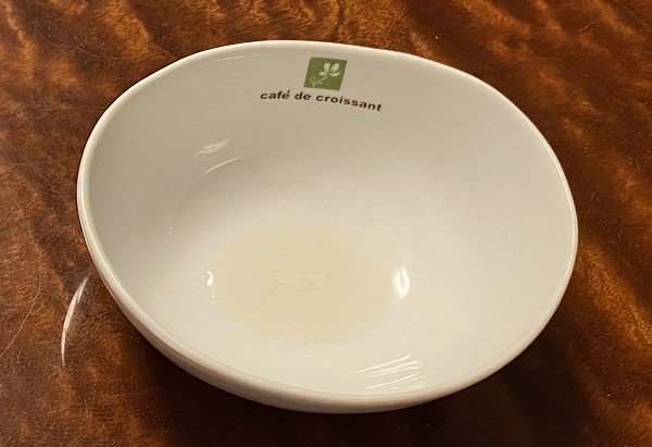 日清有機えごま油お皿に
