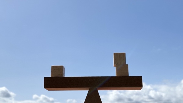 天秤(多い少ない)