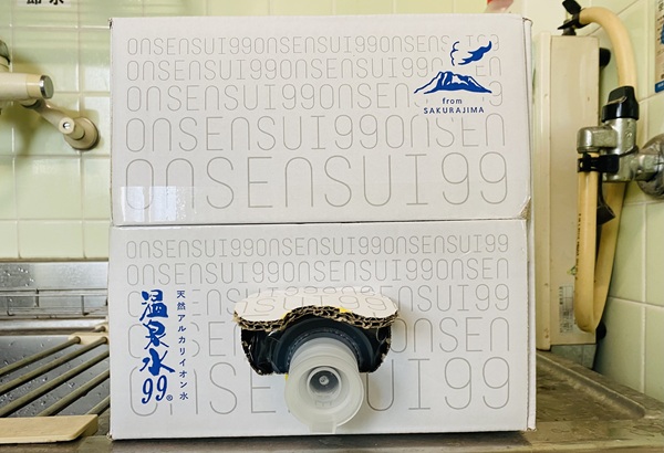温泉水99箱(11.5L)3